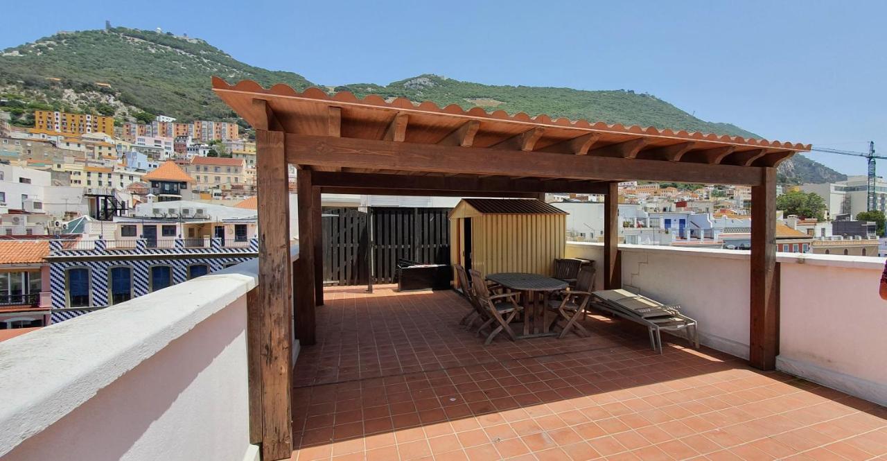 Gibraltar Town Centre Flat With Roof Terrace Lägenhet Exteriör bild