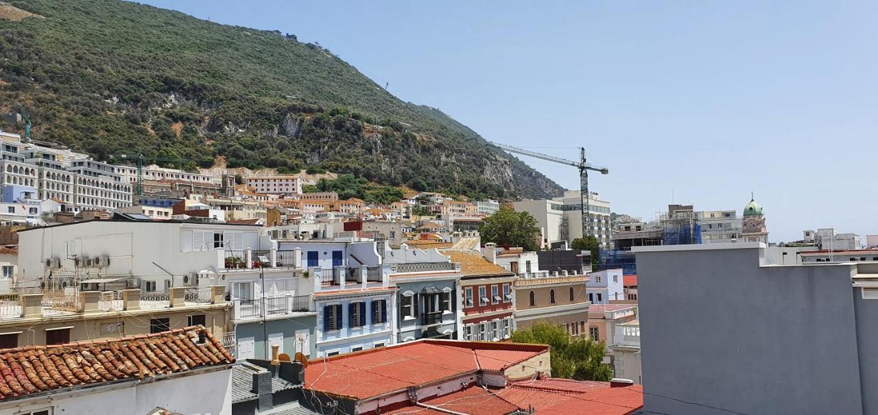 Gibraltar Town Centre Flat With Roof Terrace Lägenhet Exteriör bild