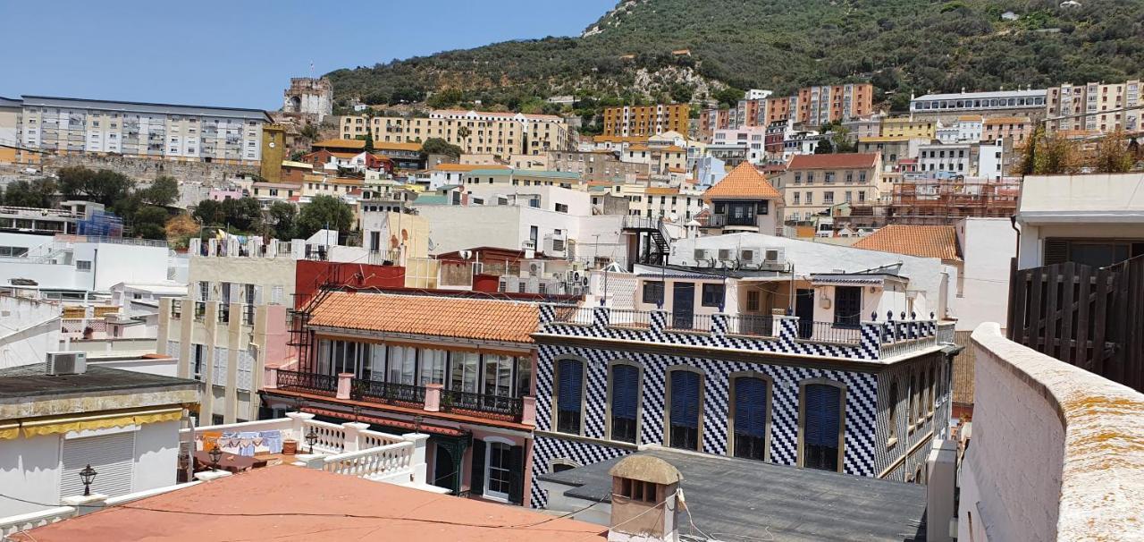 Gibraltar Town Centre Flat With Roof Terrace Lägenhet Exteriör bild